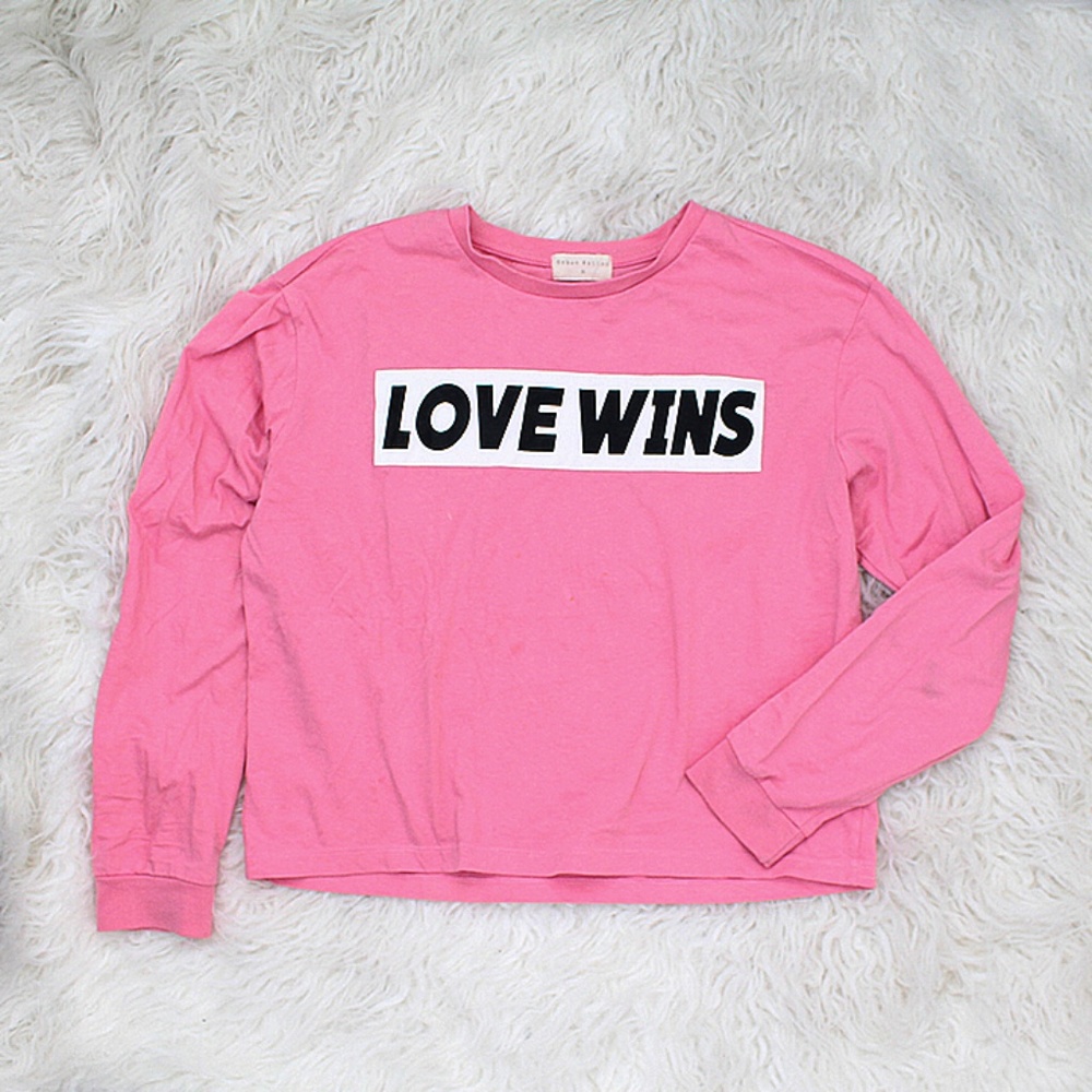 'Love‎ Wins' streetstyle Cozy Sweatshirt